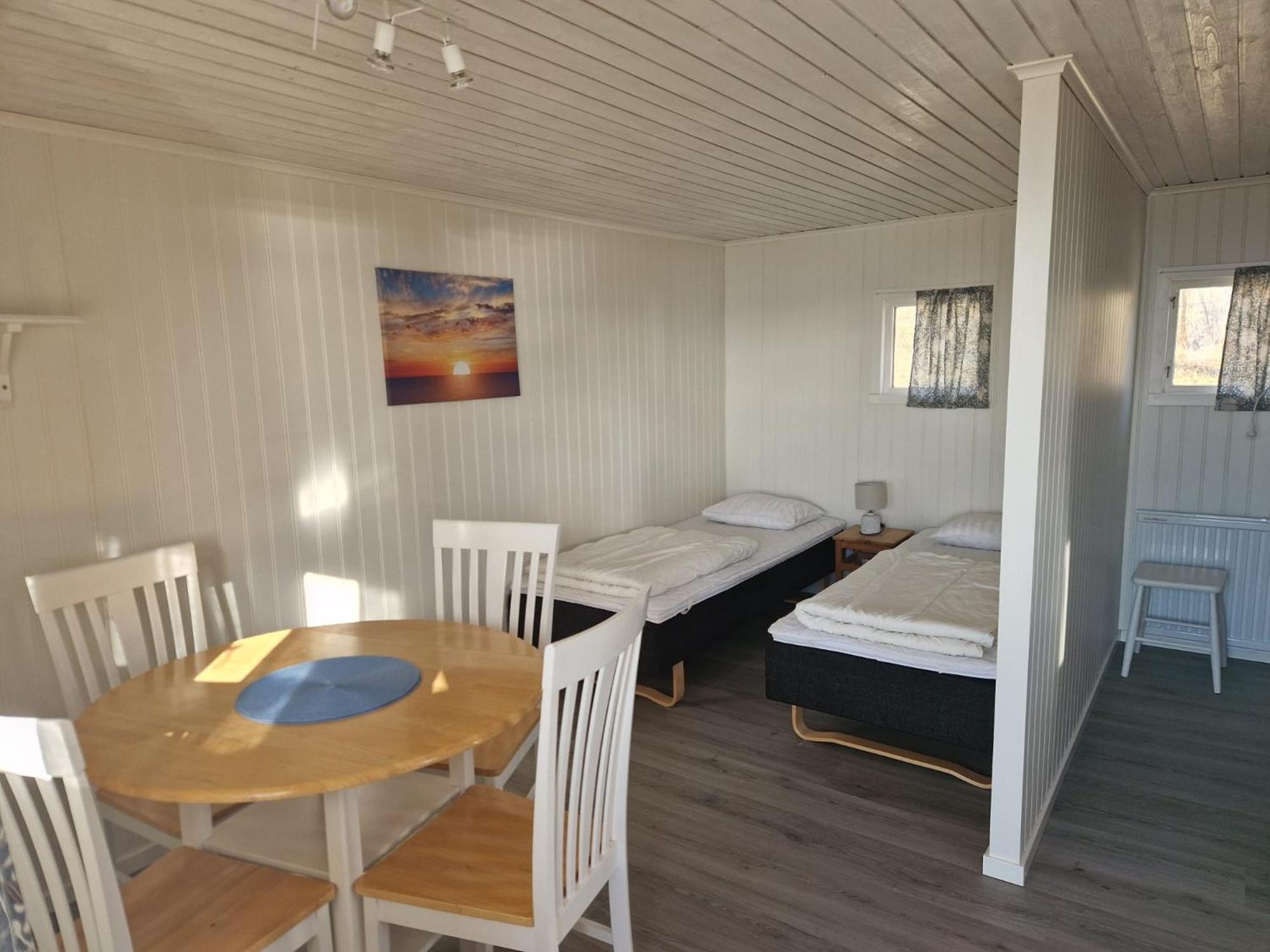 Askeviks Camping & Stugor Sjotorp Exterior photo